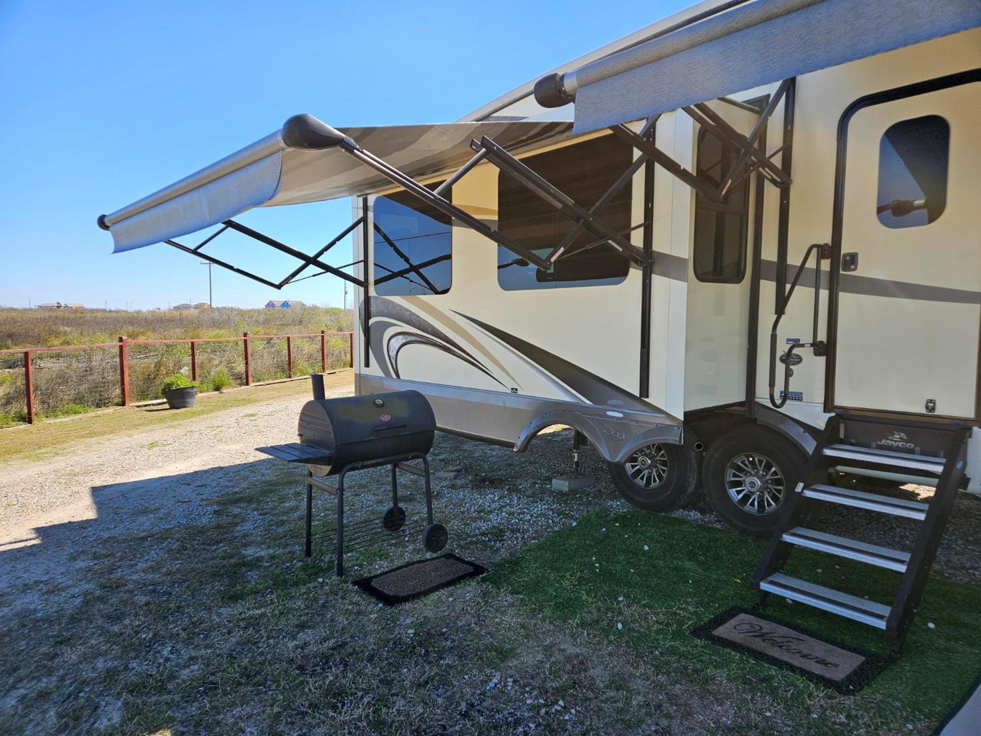 Hailey'S Beach-N-Bay Rv Resort Gilchrist Extérieur photo