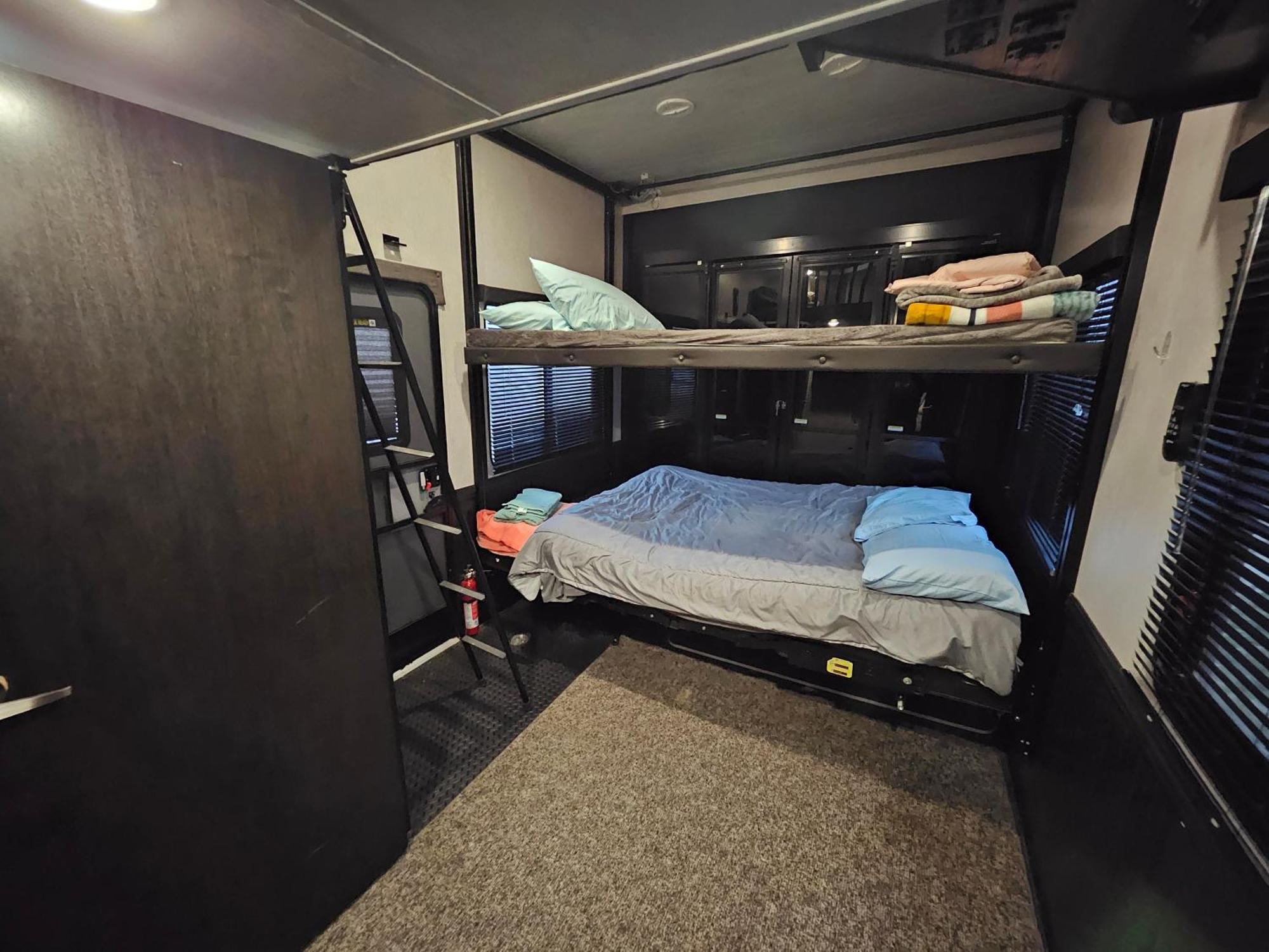 Hailey'S Beach-N-Bay Rv Resort Gilchrist Extérieur photo