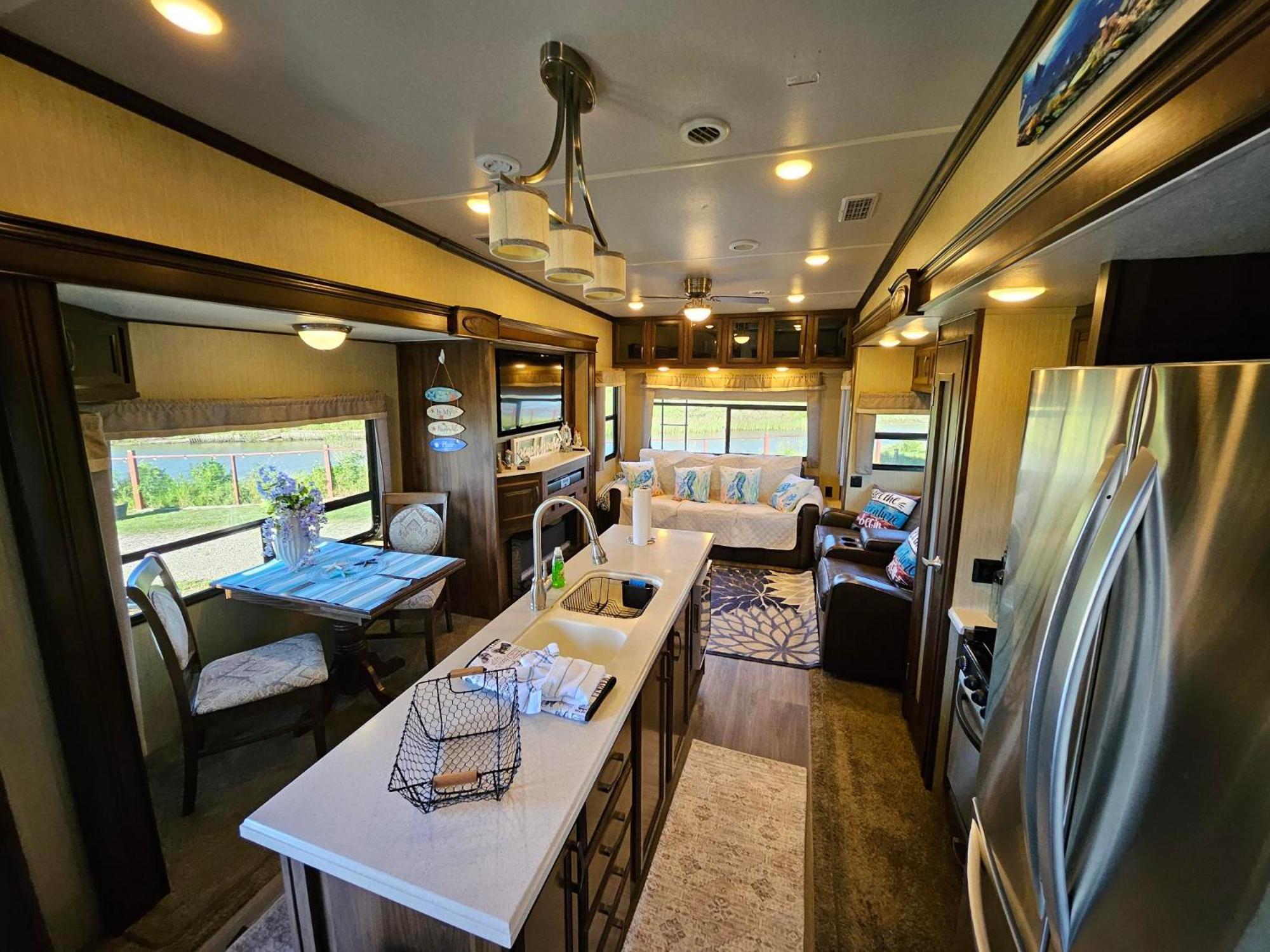 Hailey'S Beach-N-Bay Rv Resort Gilchrist Extérieur photo